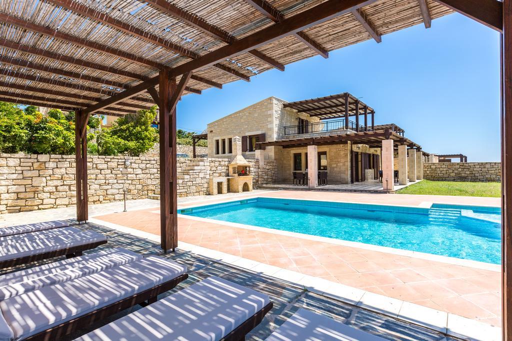 Poseidon Villa, Nestled In The Picturesque South, By Thinkvilla Lefkogeia Exterior photo